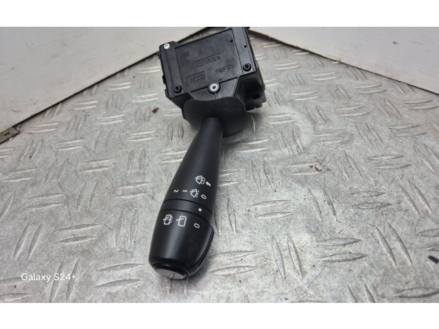 Ручка стеклоочистителей 255671274R   Dacia Sandero