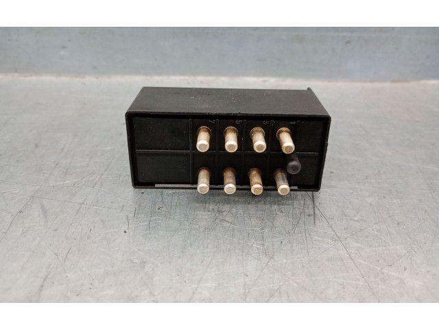 Pojistková skříňka 1248210047, A1248210047 Mercede-Benz S W126 1988