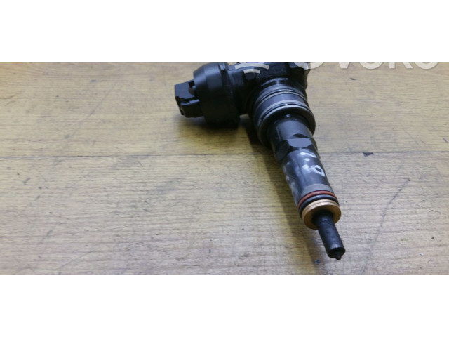 Комплект форсунок 038130073AG    Volkswagen Touran I   