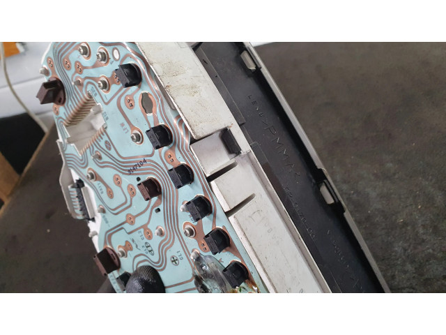 Панель приборов 0P017900 Mitsubishi Carisma