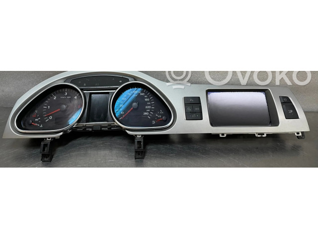 Přístrojová deska Audi Q7 4L 2015