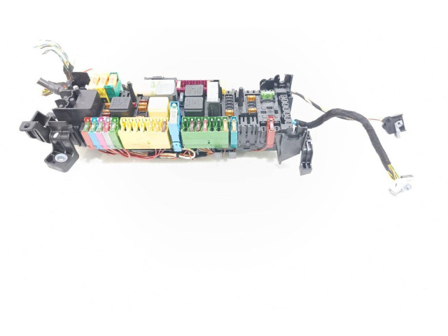 Блок предохранителей A2465400240   Mercedes-Benz A W176    