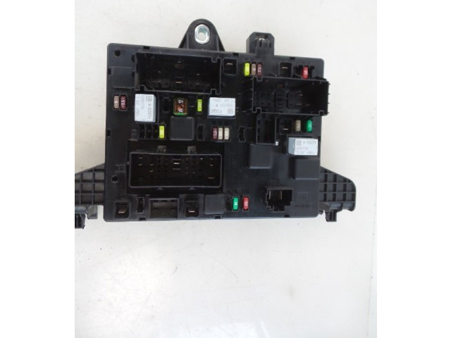 Pojistková skříňka 13368653, 13368653 Opel Zafira C 2014