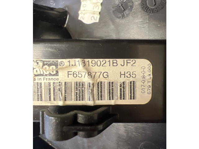 Вентилятор печки    1J1819021B, F657877G   Volkswagen Bora