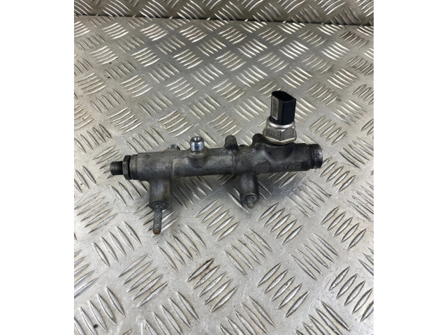 Vstřikovací lišta 059130089AB, 059130758E Audi Q7 4L