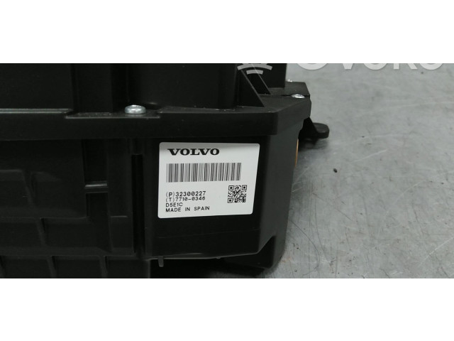 Дисплей    36011698, 32300227   Volvo XC60