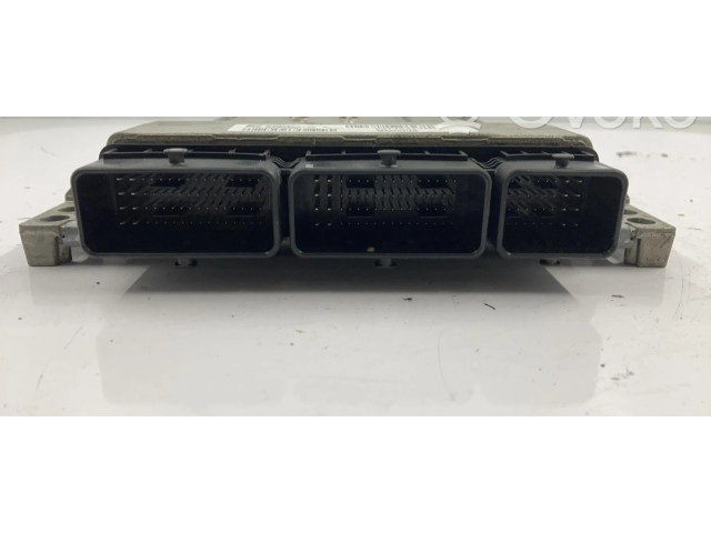 Řídící jednotka 237104145R Dacia Dokker 2014