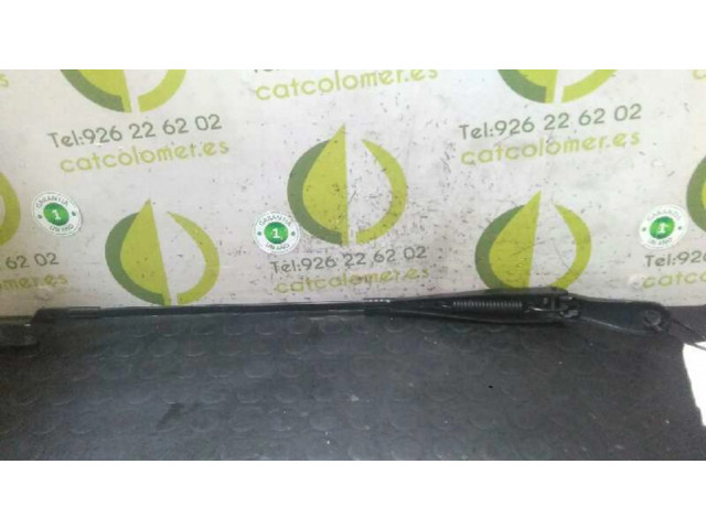 Ножка стеклоочистителей лобового стекла