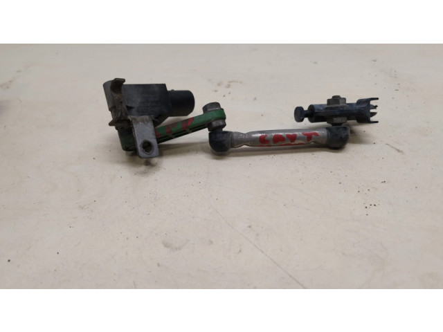 Передний датчик высоты подвески