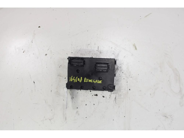 Блок предохранителей    Jeep Renegade    