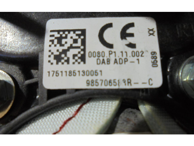 Подушка безопасности водителя 985706588R Renault Clio IV