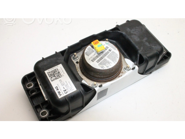 Подушка безопасности пассажира 8V0880204A   Skoda Octavia Mk3 (5E)