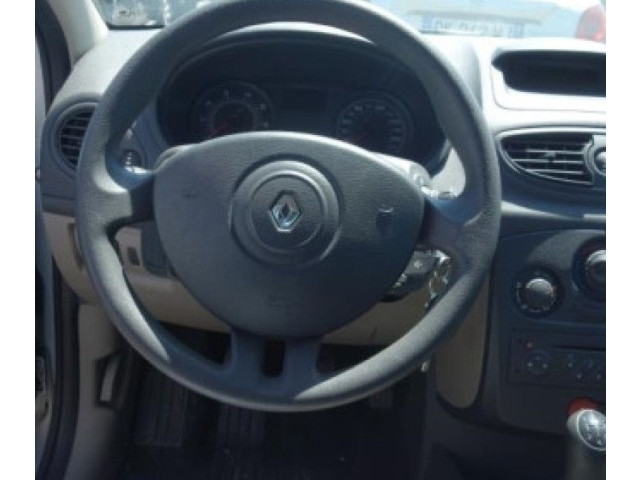 Вентилятор радиатора     7701068310    Renault Clio III 