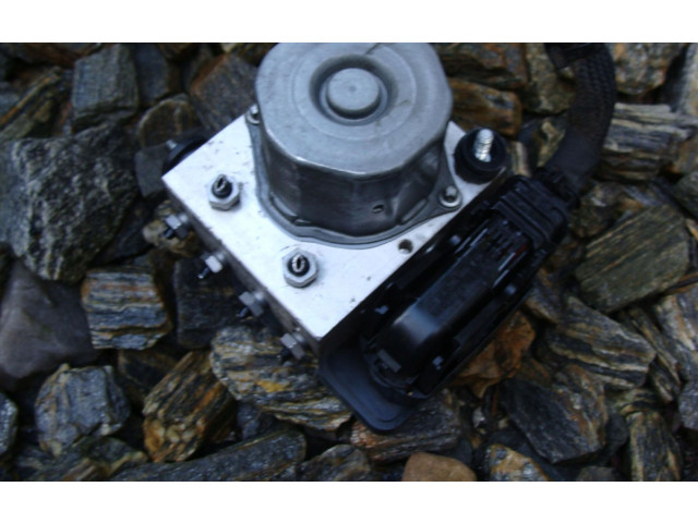 Jednotka ABS A0004312600 Mercedes-Benz GLA W156 2016