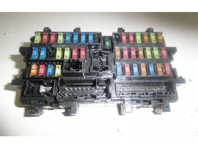 Блок предохранителей Infiniti Q50