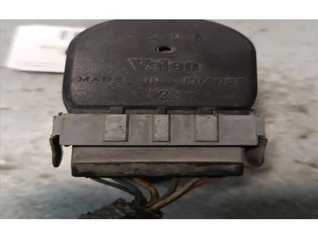 Блок предохранителей 550546622   Jeep Cherokee    