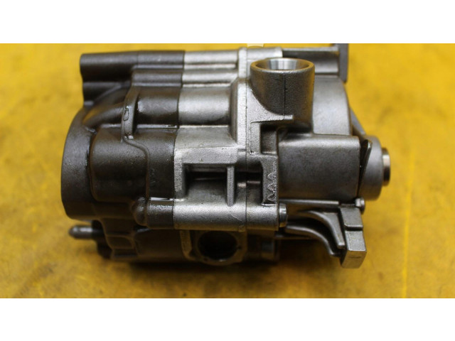 Масляный насос   A6541800101  Mercedes-Benz E W213 