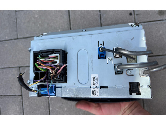 Pojistková skříňka 96664004xn Peugeot RCZ 2014