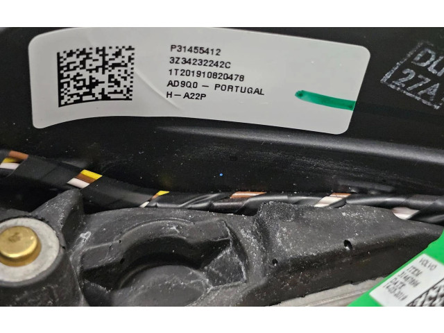 Руль Volvo XC40 - года P31455412