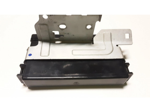 Блок комфорта 88281SC230, X1T22573M Subaru Forester SH