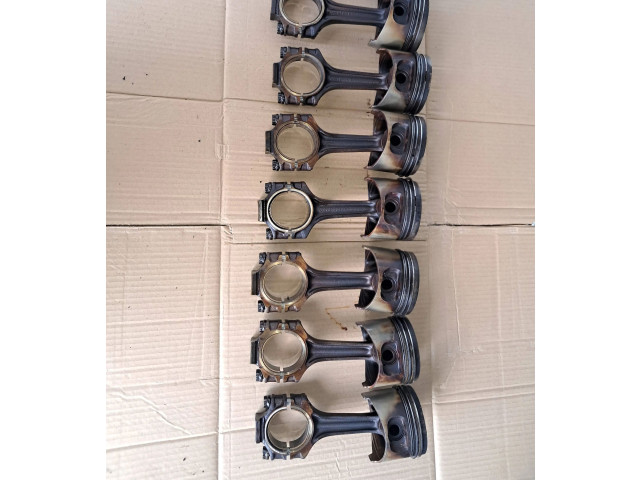 Поршень 116.963 Mercedes-Benz S W126