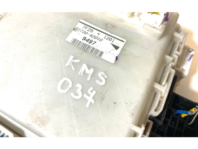 Pojistková skříňka 8273042010 Toyota RAV 4 (XA30) 2008