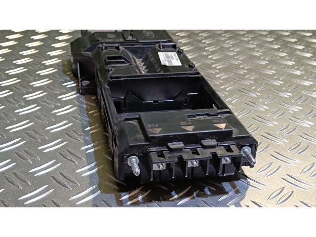 Блок предохранителей GK2T14B144HA Ford Tourneo Custom