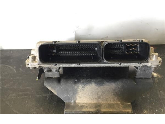 Блок управления 06A906033J, 5WP40038   Audi A3 S3 8L