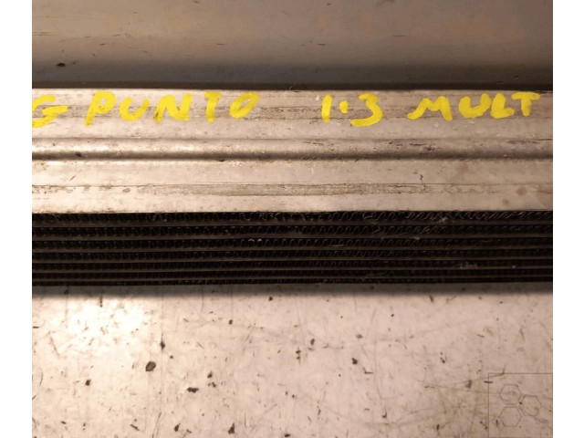 Интеркулер 55702237 Fiat Grande Punto