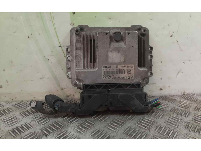 Řídící jednotka 0281012882   Alfa Romeo 166 2006