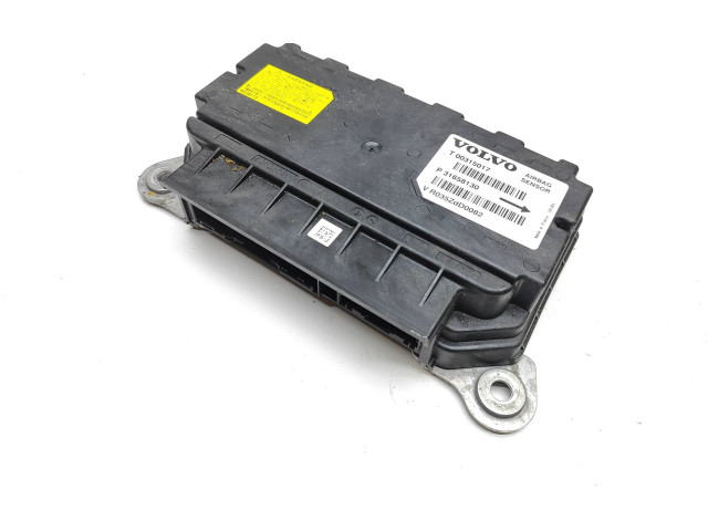 Блок подушек безопасности 31658130, T00315017   Volvo S90, V90