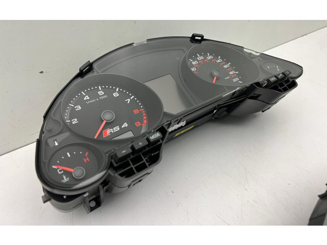 Přístrojová deska Audi RS4 B7 2010 8H0920982F