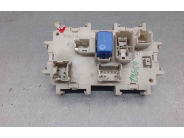 Pojistková skříňka Řídící jednotka BSM 24350EA00A   Nissan Navara 2005