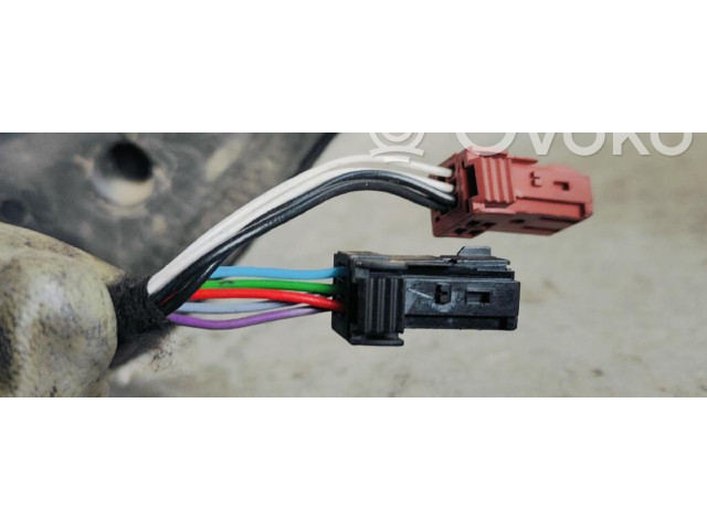 Зеркало электрическое        Peugeot 2008 I  2013 - 2019 года   