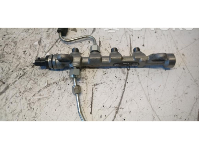 Топливная рампа 00232114, 00232114   Fiat 500X  