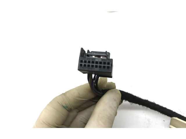 Зеркало электрическое        Skoda Karoq  2017 -  года   