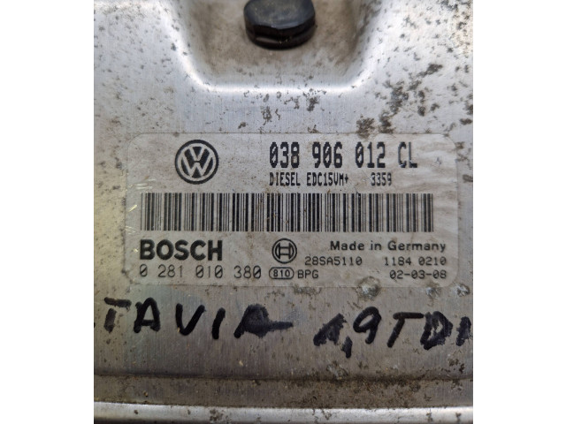 Блок управления двигателя 038906012CL, 28SA5110   Skoda Octavia Mk1 (1U)