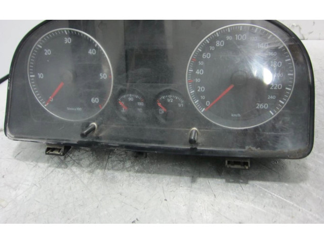 Панель приборов V0011000 Volkswagen Caddy