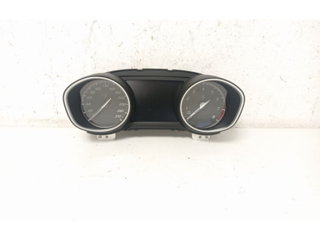 Спидометр (приборный щиток) 670105578, 503018860312 Maserati Levante