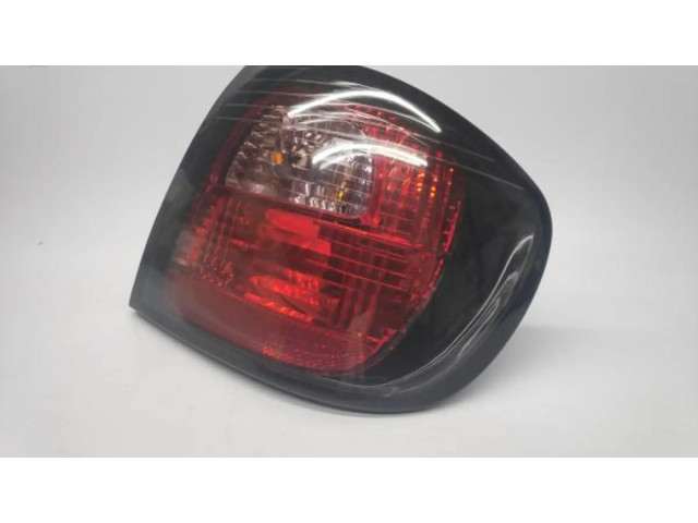 Задний фонарь 265509F527 Nissan Primera 2000-2001 года