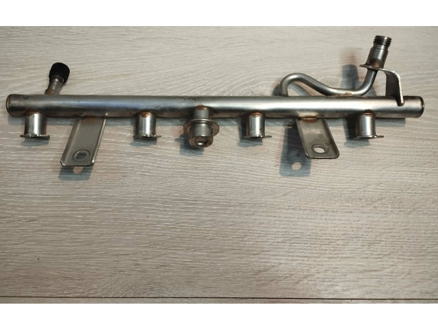 Vstřikovací lišta A2720780092 Mercedes-Benz C W203