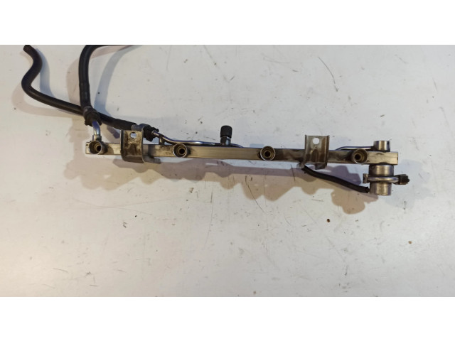 Топливная рампа 9187493, 9136243 Saab 9-5 2.0 для двигателя B205E