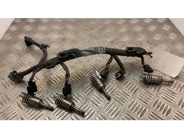 Vstřikovač 2325031120, 8212530560A Lexus IS III XE30 pro benzínový / Электричество motor 2.5