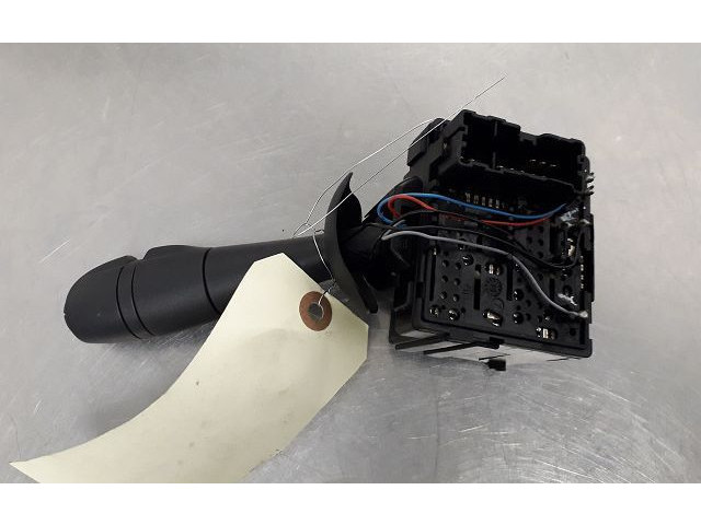 Переключатель дворников 8201168013 Renault Twingo III