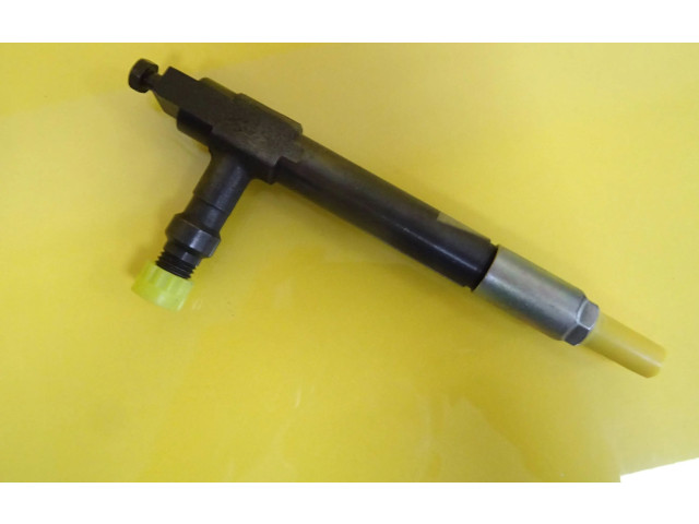 Форсунка Mazda Premacy