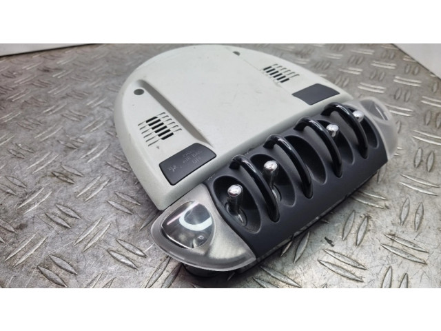 Фонарь освещения передних мест