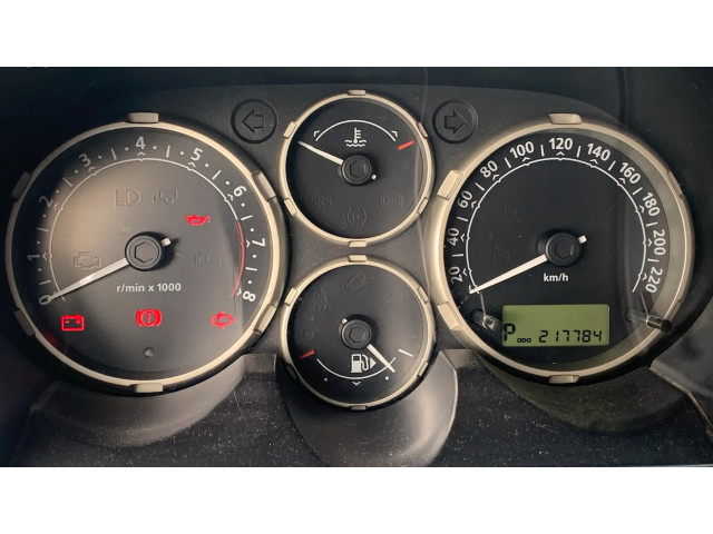 Přístrojová deska Land Rover Freelander 2004 YWY100460, 8RCV3433MHZ