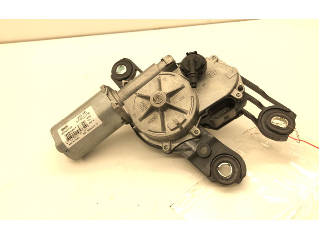 Моторчик заднего дворника 8V0955711C    Volkswagen Caddy