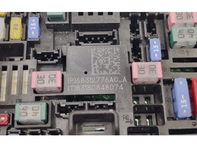 Pojistková skříňka 68312776AC Ram 1500 2020