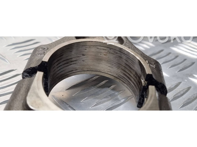 Píst    Opel Vectra B     